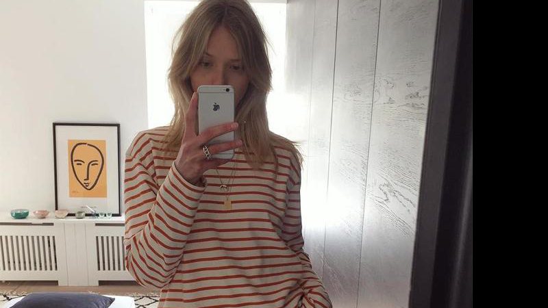 A modelo Ulrikke Hoyer denunciou a Louis Vuitton por maus tratos em rede social - Foto: Reprodução/ Instagram