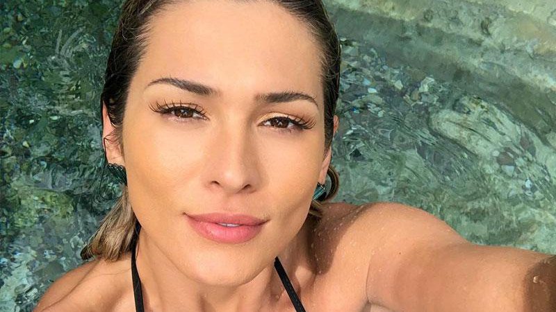 Lívia Andrade ficou encantada com as piscinas de Pamukkale, na Turquia - Foto: Reprodução/ Instagram