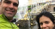 Tadeu Schmidt e a mulher, Ana Cristina, visitaram os pontos turísticos de São Petesburgo, na Rússia - Foto: Reprodução/ Instagram