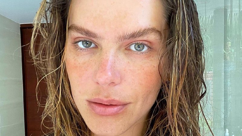 Modelo é casada com Cauã Reymond, com quem tem Sofia, de seu antigo relacionamento com Grazi Massafera - Reprodução / Instagram @marianagoldfarb