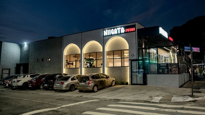 Imagem Niigata Sushi aposta em ambiente acolhedor e rodízio diferenciado para atrair público na Vila Leopoldina em São Paulo