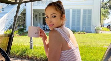Jennifer Lopez diz que se sentia um unicórnio no começo da carreira - Foto: Reprodução / Instagram