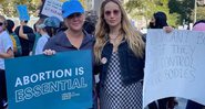 Amy Schumer e Jennifer Lawrence protestam a favor da legalização do aborto - Foto: Reprodução / Instagram