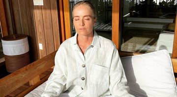 Angélica posta foto em seu Instagram praticando meditação - Foto: Reprodução / Instagram @angelicaksy
