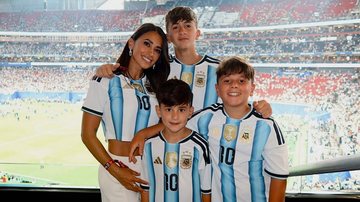 Antonela Roccuzzo com os filhos, Thiago, Mateo e Ciro Messi