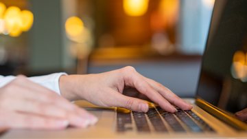 Estúdio de inteligência editorial foi criado para ajudar especialistas, executivos, empresas e marcas - Foto: Freepik