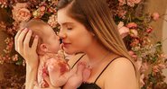 Modelo revelou que não sabe reverter situação da filha, Ayla, de 1 mês - Foto: Reprodução / Instagram