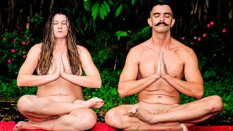 Bella Mantovani e Vagner o Fera mostraram nude yoga em meio à natureza - Foto: Divulgação/ CO Assessoria