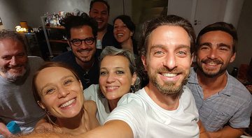 Mariana Ximenes e Victor Collor com amigos - Reprodução/Instagram
