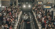 Cadu Andrade causou burburinho ao mostrar clique de parkour no metrô do Rio - Foto: Reprodução/ Instagram@caduandradee