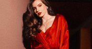 Atriz afirma que lingerie é acessório que a ajuda a sentir-se mais confiante - Reprodução / Instagram @camilaqueiroz