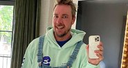 Ator aparece conversando com a esposa, Kristen Bell, enquanto soluçava - Reprodução / Instagram @daxshepard