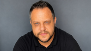 Com mais de 25 anos de experiência no mercado, Diego Gimenez construiu sua carreira em diferentes áreas da comunicação, do rádio e do entretenimento - Foto: Divulgação