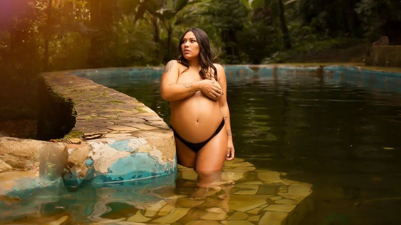 Eliza posou para ensaio encantador enquanto exibia barrigão de gravidez - Foto: Reprodução / Instagram