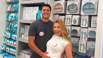 Luigi César posa ao lado de Júlia Vieira - Foto: Divulgação