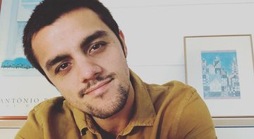 Felipe Simas foi infectado pelo novo coronavírus e cumpriu isolamento total para se curar - Reprodução/Instagram