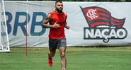 Jogador limitou comentários na publicação - Reprodução/Instagram@gabigol