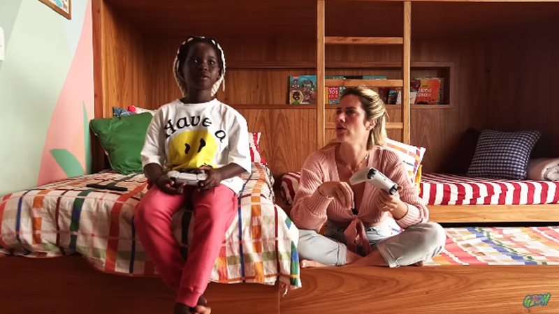 Giovanna Ewbank gravou conversa com Bless para o Youtube - Foto: Reprodução/ Instagram@gioewbank