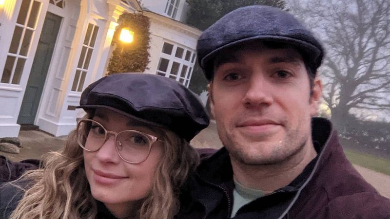 Henry Cavill e a namorada, Natalie Viscuso: alvo de críticas - Foto: Reprodução / Instagram