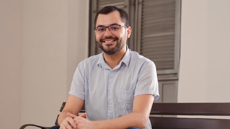 Imagem Por que o desejo diminui mesmo quando o amor permanece? Psicólogo Renan Santana provoca debate sobre relações duradouras