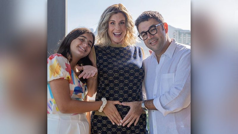 Imagem Apresentadora Janaína Xavier anuncia gravidez: "Cercada de amor"