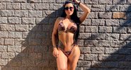 Jenny Oliveira posou de biquíni pela 1ª vez após lipo Lad e troca das próteses de silicone - Foto: Reprodução/ Instagram@jennybritomiranda