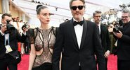 Rooney Mara e Joaquin Phoenix chegando na cerimônia do Oscar deste ano, na qual ele saiu vencedor por Coringa - Reprodução/AMPAS
