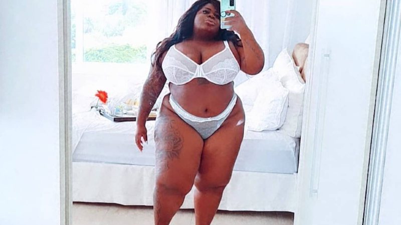 Jojo surpreendeu seguidores ao aparecer de lingerie em selfie - Reprodução/Instagram