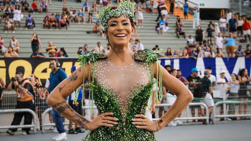 Josi Aoas usará fantasia com cristais dos pés à cabeça no carnaval - Foto: Divulgação