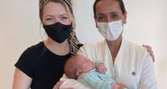 Atriz está casada há cinco anos com Celulari, com quem já mantém um relacionamento há dez - Foto: Reprodução / Instagram @karinroepke