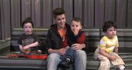 Imagem Justin Bieber ensina a fazer vídeo viral com bebês e cachorrinhos