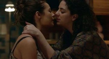 Denise (Paolla Oliveira) vive um romance com Daniela (Martha Nowill) em Felizes Para Sempre? Crédito: Divulgação/TV Globo