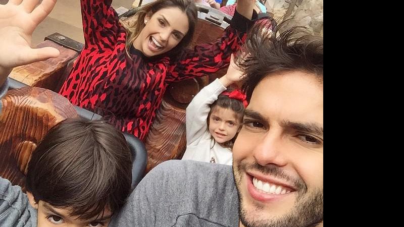 Kaká e Carol Celico aproveitam as férias com os filhos na Disney (Crédito: Reprodução/Instagram)