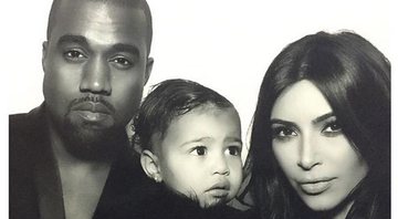 Kanye West, North e Kim Kardashian. Crédito: Reprodução/Instagram