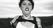 Miley Cyrus dá dica curiosa para ajudar a manter os inimigos afastados - Foto: Reprodução