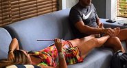 Cissa Guimarães ganha massagem nos pés de André Marques (Reprodução/Instagram)