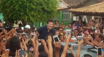 Rodrigo Faro arrasta multidão em Salvador. Crédito: Reprodução/Binho Locutor