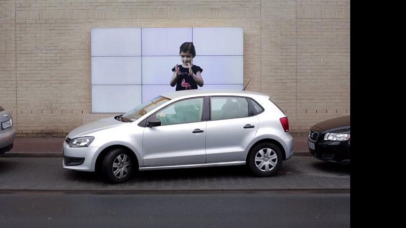 Estacionamento com painel ajuda na hora da baliza - Foto: Reprodução