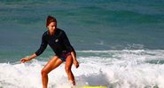 Grazi Massafera surfa em Fernando de Noronha - Foto: Reprodução/Instagram