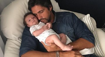 Leo Chaves com o filho caçula - Foto: Reprodução/Instagram