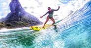 Carol Castro surfa em Fernando de Noronha - Foto: Reprodução/Instagram