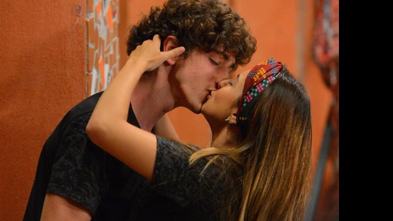 Luana e Cesário reatam e decidem ficar noivos - Foto: Pedro Carrilho/ Gshow