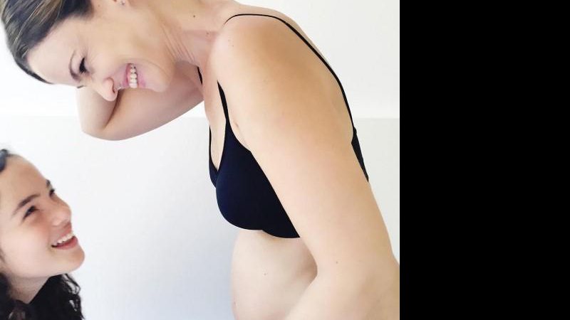 Carolina Kasting mostra barriga de gravidez ao lado da filha - Foto: Reprodução/Instagram