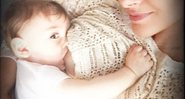 Fernanda Machado amamenta o filho, Lucca, de oito meses - Foto: Reprodução/Instagram