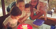 Luana Piovani e Pedro Scooby fazem festinha para comemorar os seis meses dos filhos gêmeos - Foto: Reprodução/Instagram