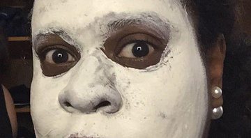 Cacau Protásio brinca com máscara no rosto - Foto: Reprodução/Instagram