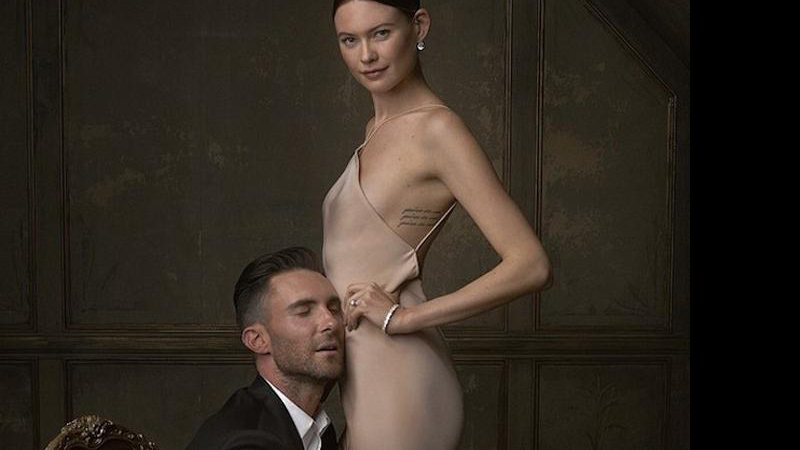 A modelo Behati Prinsloo com o marido Adam Levine - Foto: Reprodução/ Instagram