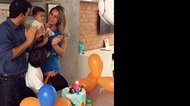Matheus Braga e Fernanda Gentil comemoram os oito meses do filho, Gabriel - Foto: Reprodução/Instagram