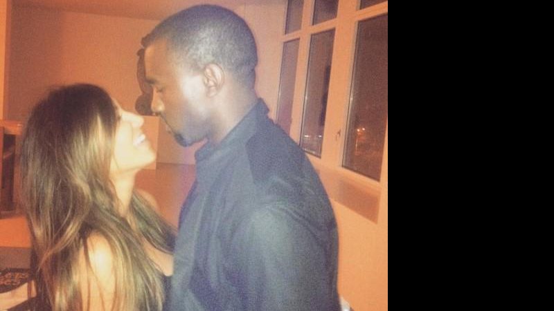 Kim Kardashian comemora aniversário de dois anos de casada com Kanye West - Foto: Reprodução/Instagram