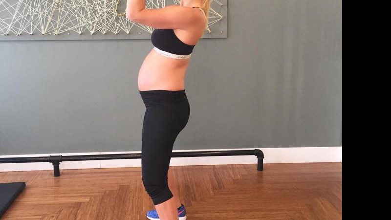 Bar Refaeli está grávida de seis meses - Foto: Reprodução/ Instagram